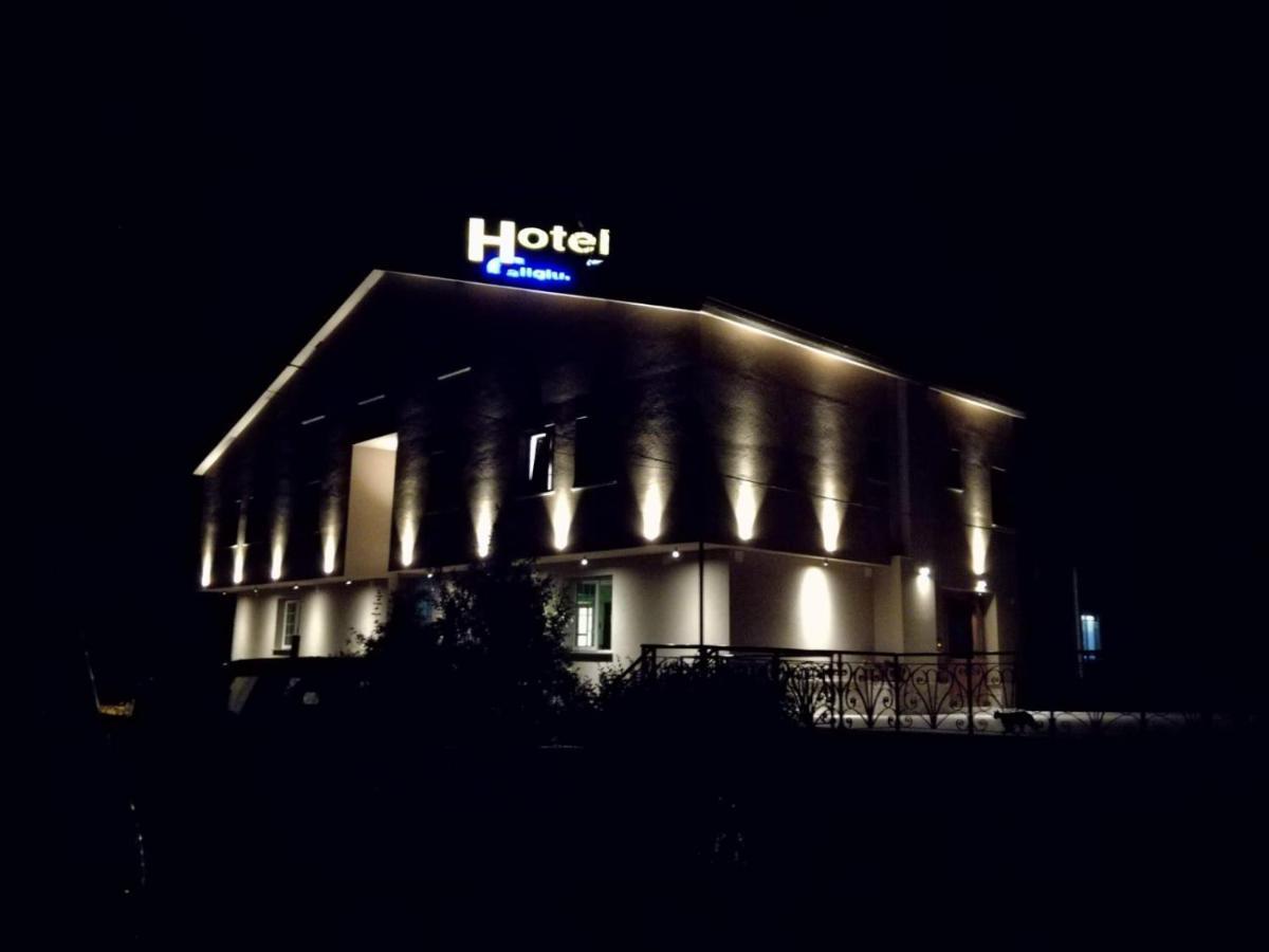 Hotel Caligiuri Decollatura エクステリア 写真