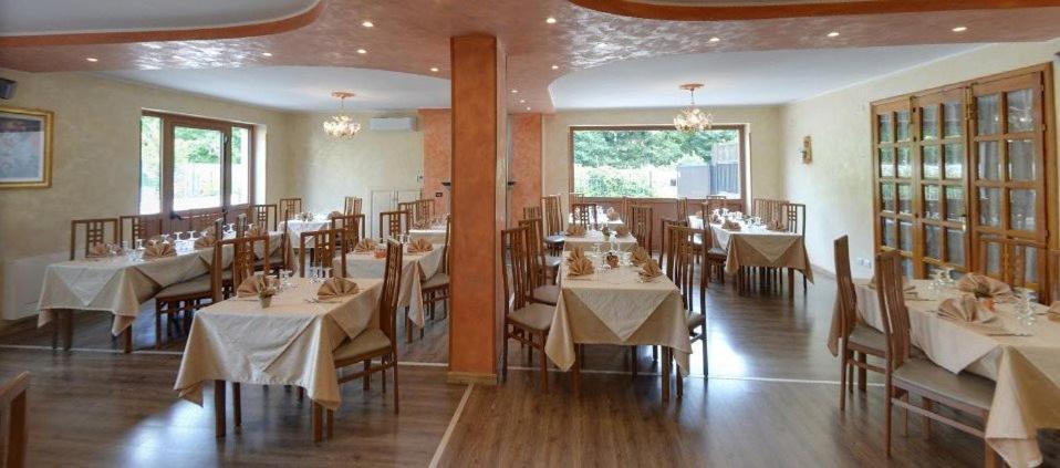 Hotel Caligiuri Decollatura エクステリア 写真